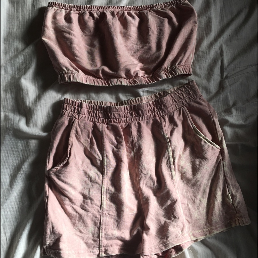 Mahina Pink Two-Piece Set Crop Strapless Top High Rise Shorts Tie Dye Pockets